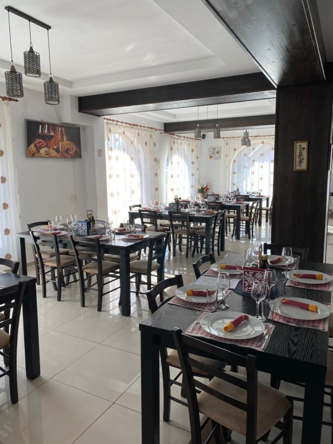 Pensiune Restaurant Indus Окна-Сібіулуй Екстер'єр фото