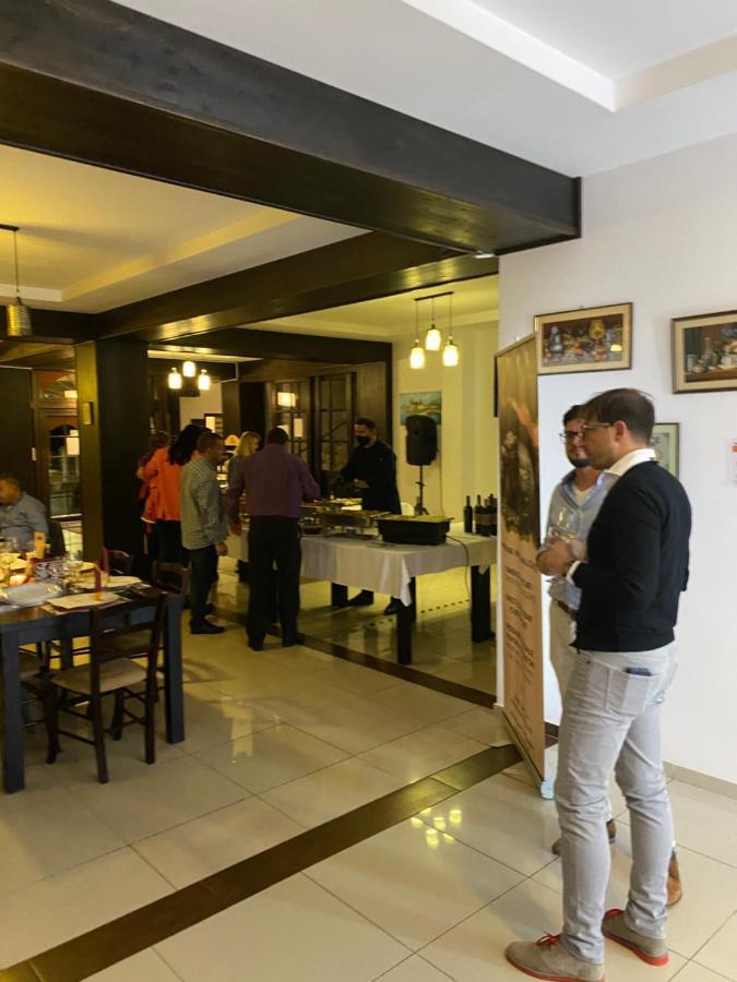 Pensiune Restaurant Indus Окна-Сібіулуй Екстер'єр фото