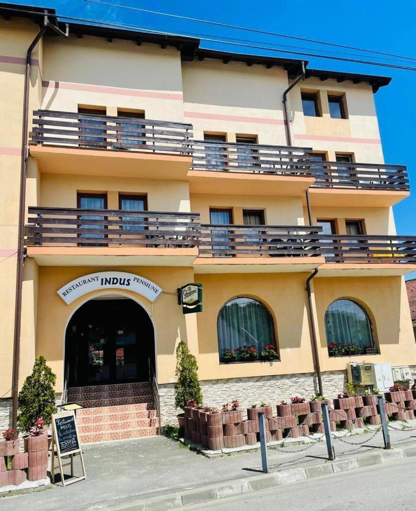 Pensiune Restaurant Indus Окна-Сібіулуй Екстер'єр фото